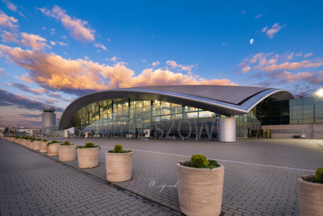 Terminal Portu Lotniczego w Jasionce k. Rzeszowa